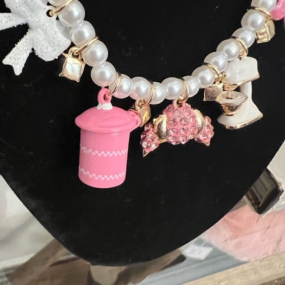 NWT Betsey Johnson Babycakes Pearl Charm Necklace women’s Retro Barbiecore. - Picture 3 of 9